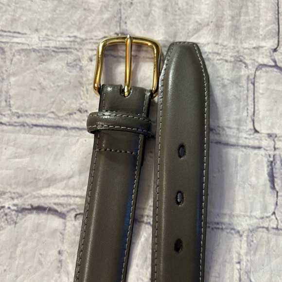 ANILINE FINISHED LEATHER GRAY USA MADE MENS BELT SIZE 38 GOLD TONE BUCKLE - Picture 2 of 8